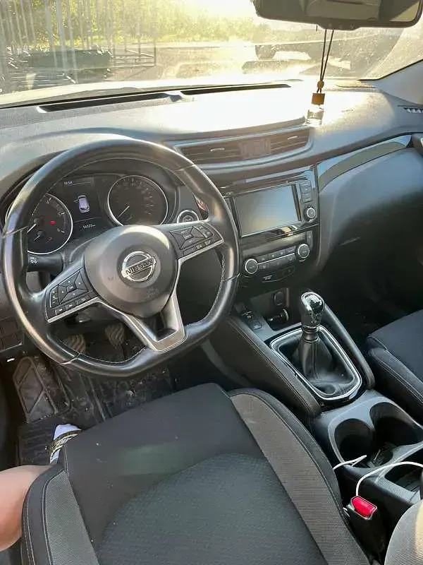 Usata Nissan Qashqai N-Connecta 116 CV (85 kW) 2020 Bianco SUV