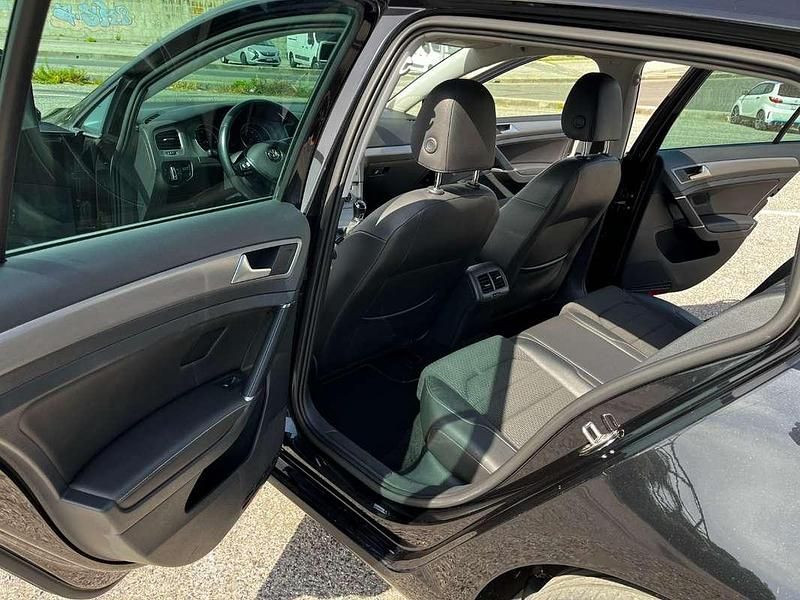 Usata VW Golf VII Comfortline 110 CV (80 kW) 2015 Nero Station wagon