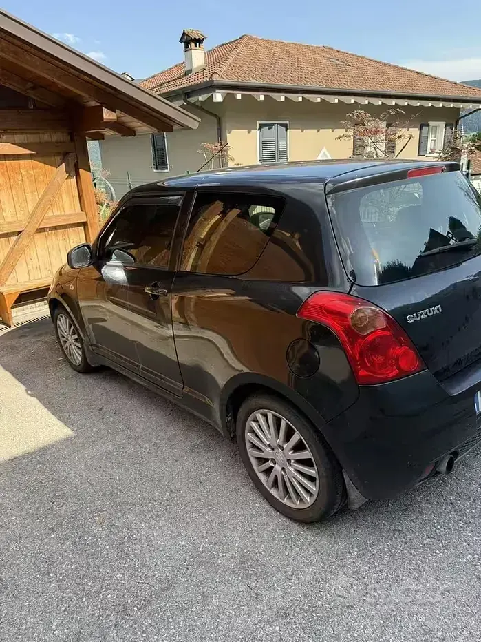 Usata Suzuki Swift 125 CV (91 kW) 2008 Nero Utilitaria