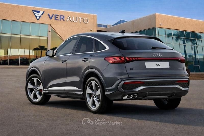 Nuova Audi Q5 S-Line 204 CV (150 kW) 2026 Gray SUV