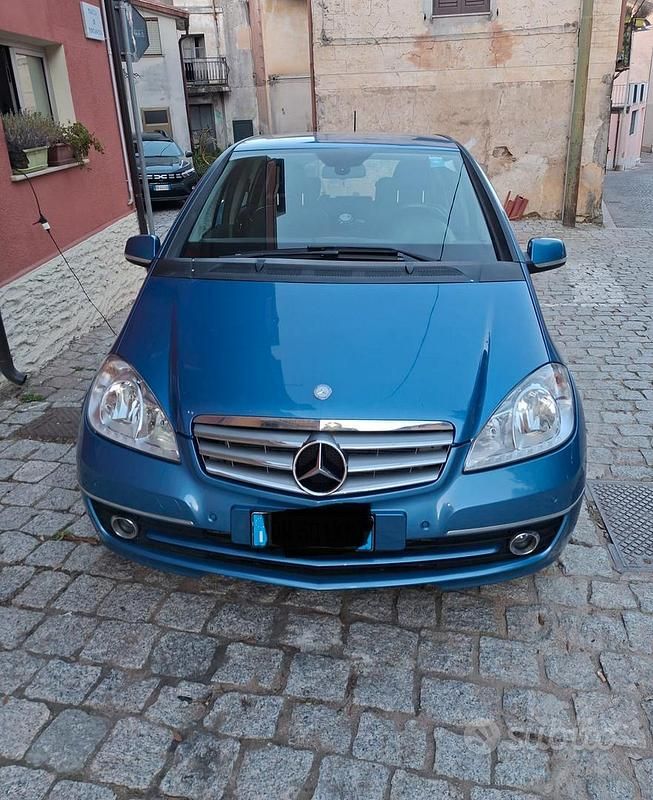 Usata Mercedes A180 2009 Blu Berlina