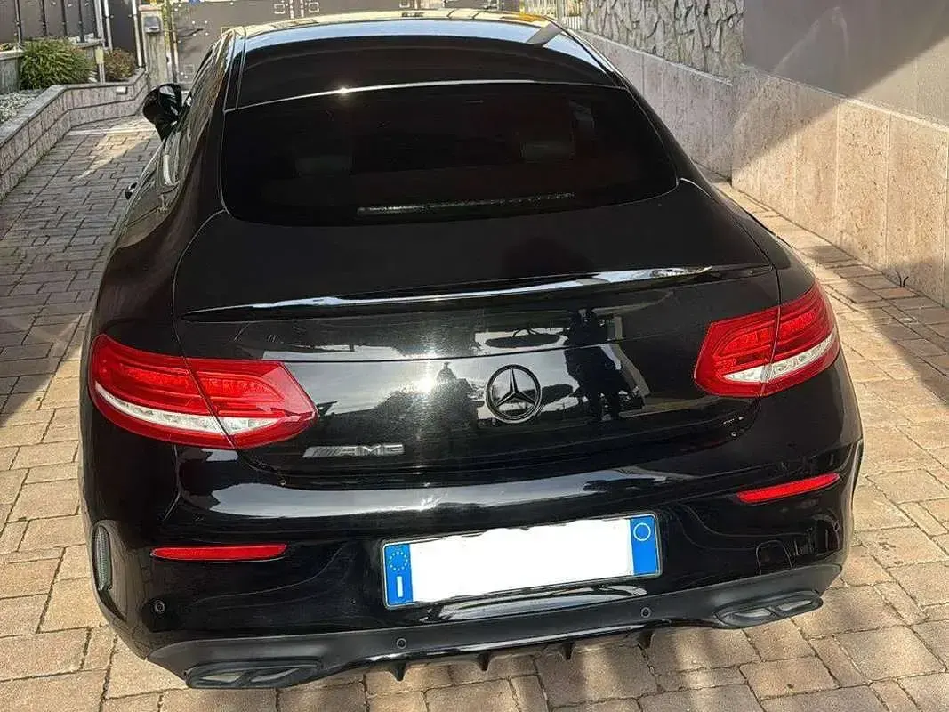 Usata Mercedes C220 Premium 170 CV (125 kW) 2016 Nero Coupé