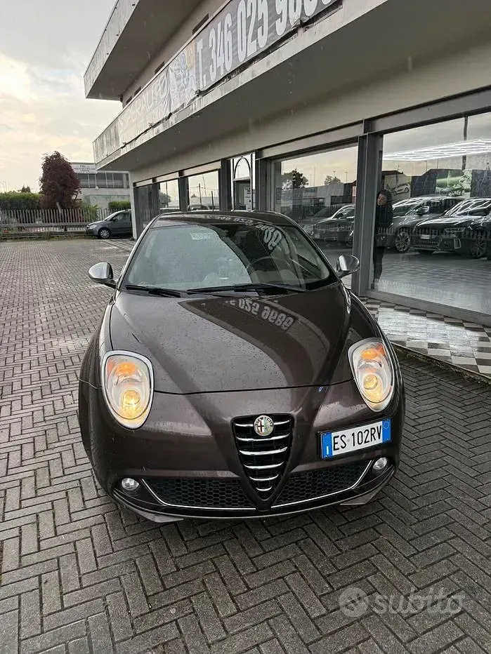 Usata Alfa Romeo MiTo Progression 85 CV (62 kW) 2013 Marrone Utilitaria