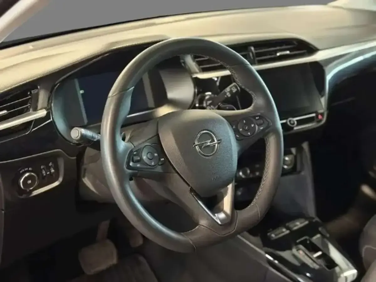 Usata Opel Corsa Elegance 101 CV (74 kW) 2023 Vari colori Utilitaria