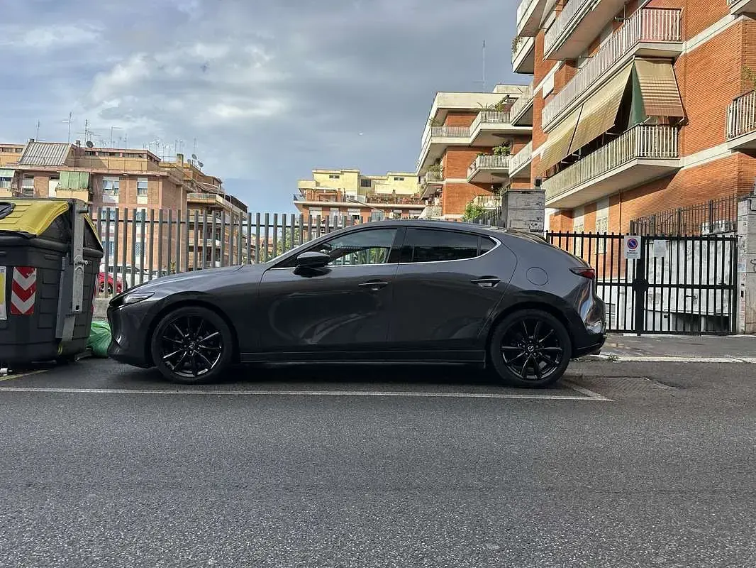 Usata Mazda 3 Exceed 179 CV (131 kW) 2020 Berlina