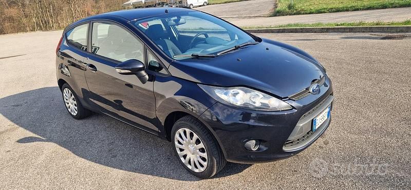 Usata Ford Fiesta 71 CV (52 kW) 2011 Utilitaria