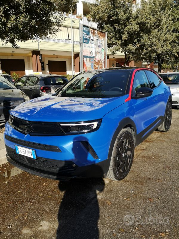 Blu/azzurro Usata 2022 Opel Mokka GS Line SUV | 20.000 € (Cara) - Immagine 1/4