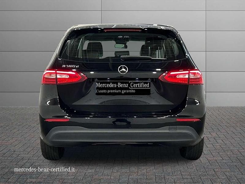Usata Mercedes B180 Executive 116 CV (85 kW) 2022 Nero notte Monovolume