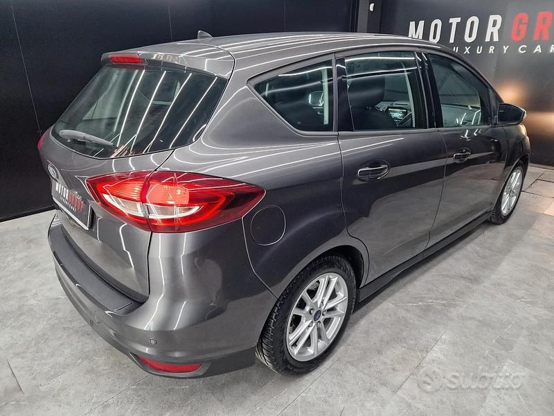 Usata Ford C-MAX Titanium 120 CV (88 kW) 2016 Grigio Monovolume