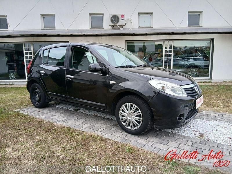 Usata Dacia Sandero 75 CV (55 kW) 2010 Nero Berlina