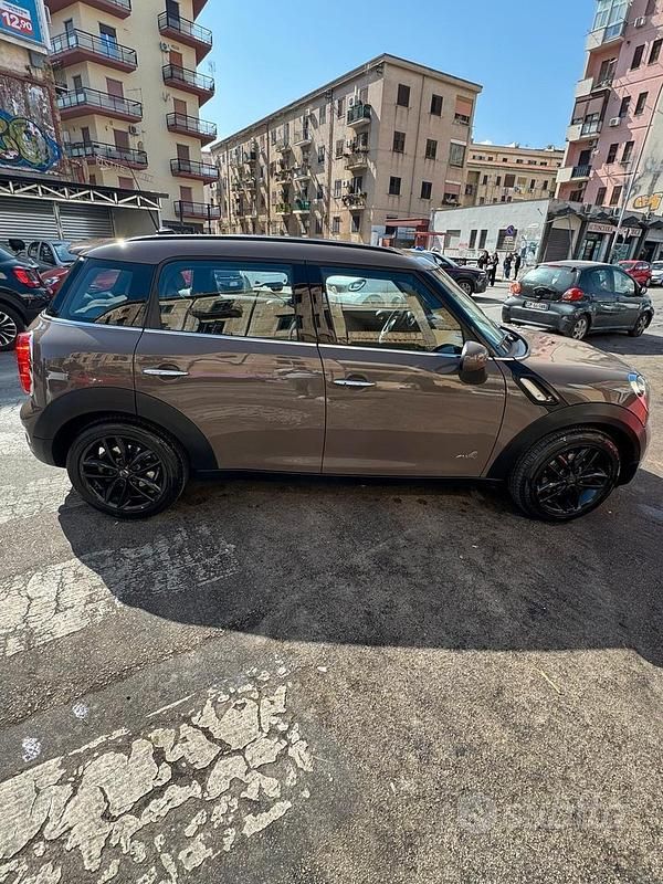 Usata Mini Cooper SD Countryman Business 142 CV (104 kW) 2014 Marrone SUV