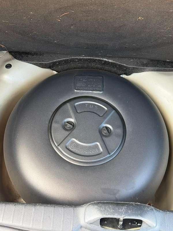 Usata Peugeot 208 Active 68 CV (50 kW) 2016 Argento Utilitaria