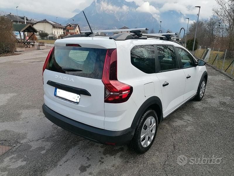 Usata Dacia Jogger 91 CV (66 kW) 2024 Bianco Monovolume