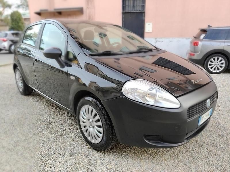 Occasion Fiat Grande Punto 75 ch (55 kW) 2008 Noir Citadine