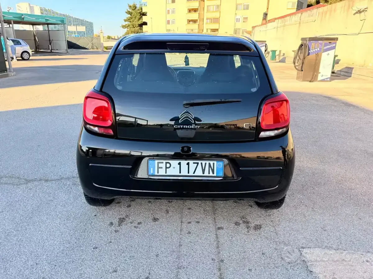 Usata Citroën C1 Feel 72 CV (52 kW) 2018 Nero Utilitaria