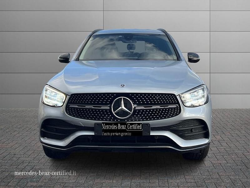 Usata Mercedes GLC300e Premium 194 CV (142 kW) 2021 Argento SUV