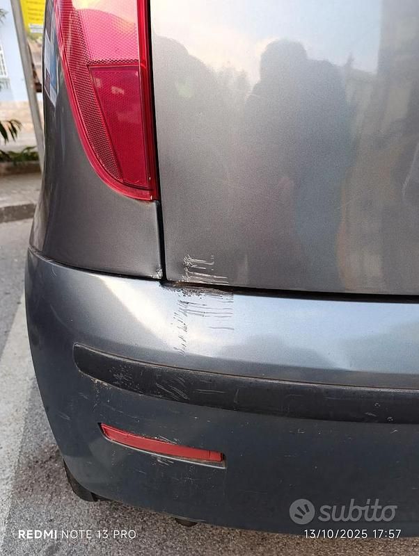 Usata Fiat Punto 69 CV (50 kW) 2005 Grigio Utilitaria