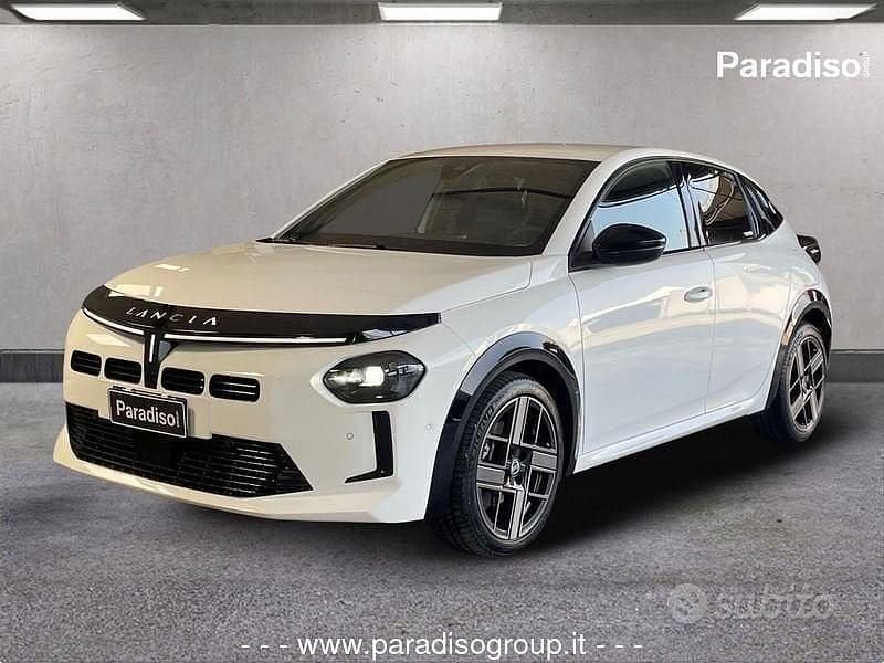 Usata Lancia Ypsilon 110 CV (80 kW) 2024 Bianco Utilitaria