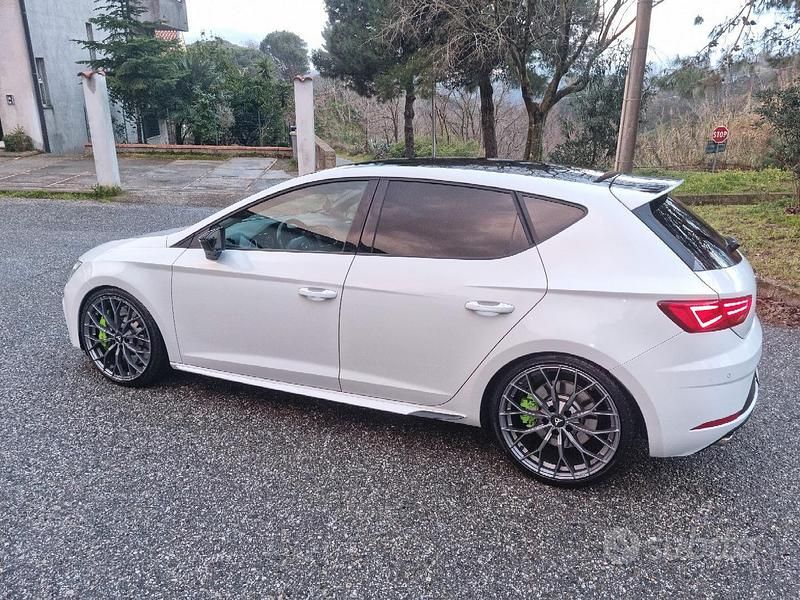 Usata Seat Leon CUPRA 300 CV (220 kW) 2018 Bianco Berlina