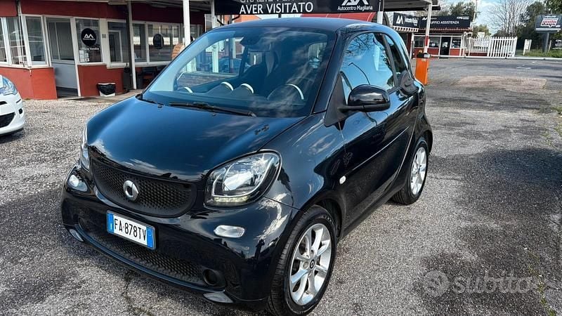 Usata Smart ForTwo Coupé 70 CV (51 kW) 2015 Nero Coupé