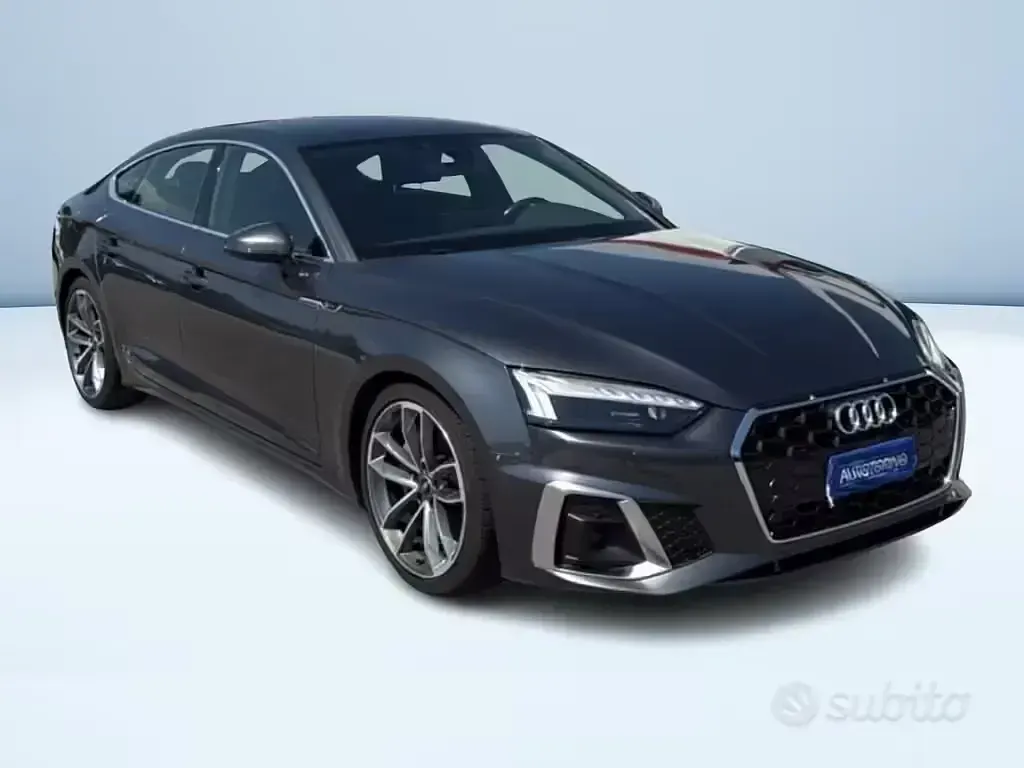 Usata Audi A5 Sportback S-Line 204 CV (150 kW) 2021 Grigio metallizzato Utilitaria