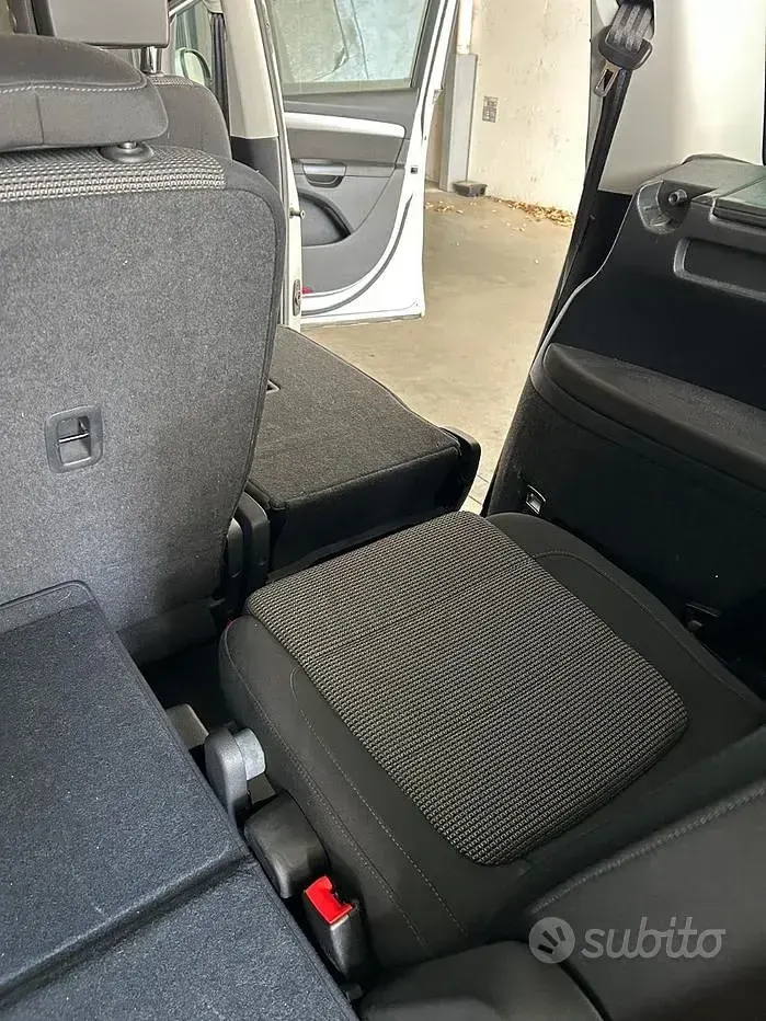 Usata VW Sharan 140 CV (102 kW) 2013 Grigio Monovolume