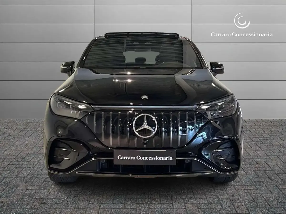 Usata Mercedes EQE AMG 43 AMG Line Premium Plus 135 kW (184 CV) 2024 Nero metallizzato SUV