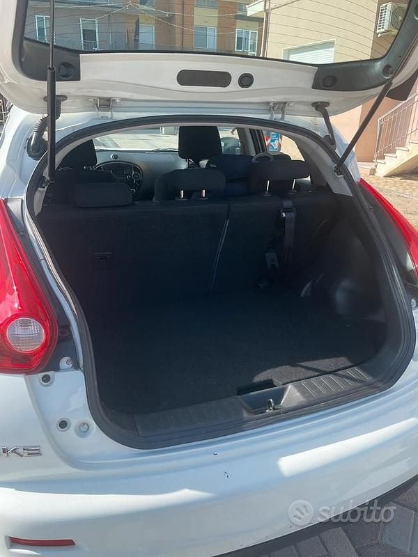 Usata Nissan Juke Acenta 117 CV (86 kW) 2011 Bianco SUV