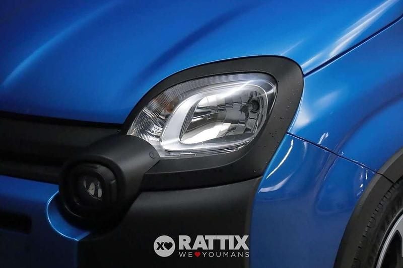 Usata Fiat Panda Cross Cross 70 CV (51 kW) 2025 Blu italia Utilitaria