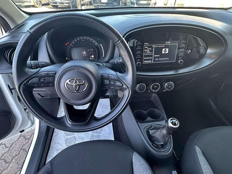Usata Toyota Aygo X Active 72 CV (52 kW) 2023 Bianco SUV