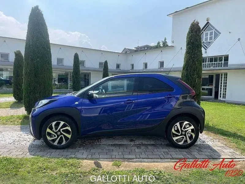 Nuova Toyota Aygo X Trend 72 CV (52 kW) 2025 Blu SUV