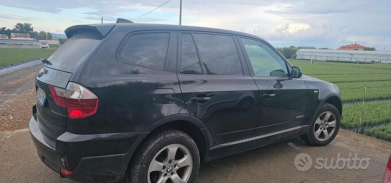 Nero Usata 2009 BMW X3 SUV | 4000 € (Super prezzo) - Immagine 1/4