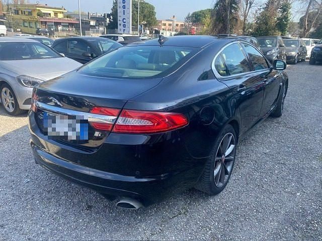 Usata Jaguar XF Luxury 200 CV (147 kW) 2013 Nero Berlina