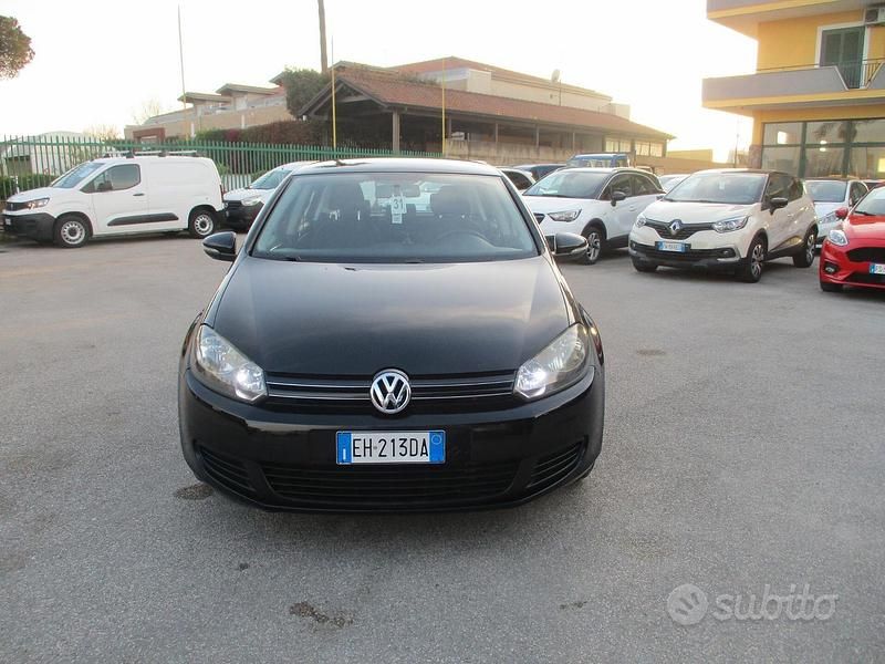 Usata VW Golf VI 105 CV (77 kW) 2011 Nero Utilitaria