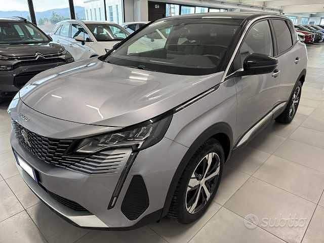 Usata Peugeot 3008 Allure 131 CV (96 kW) 2024 Grigio SUV