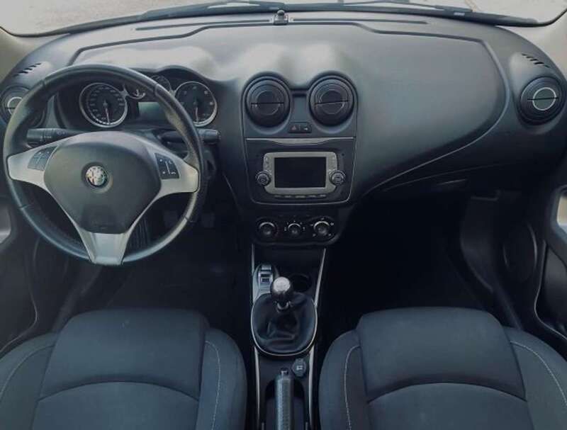 Usata Alfa Romeo MiTo Distinctive 85 CV (62 kW) 2015 Bianco Utilitaria