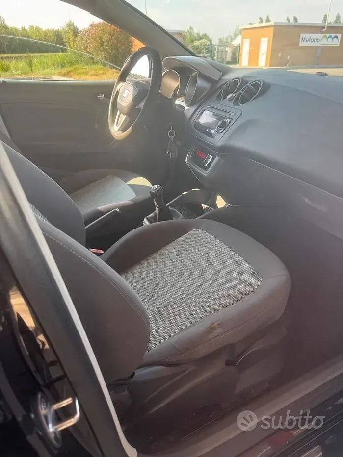 Usata Seat Ibiza 105 CV (77 kW) 2009 Nero Berlina