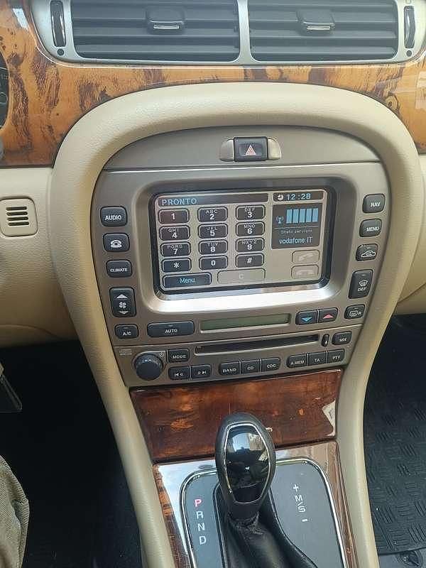 Usata Jaguar X-type Executive 145 CV (106 kW) 2008 Berlina