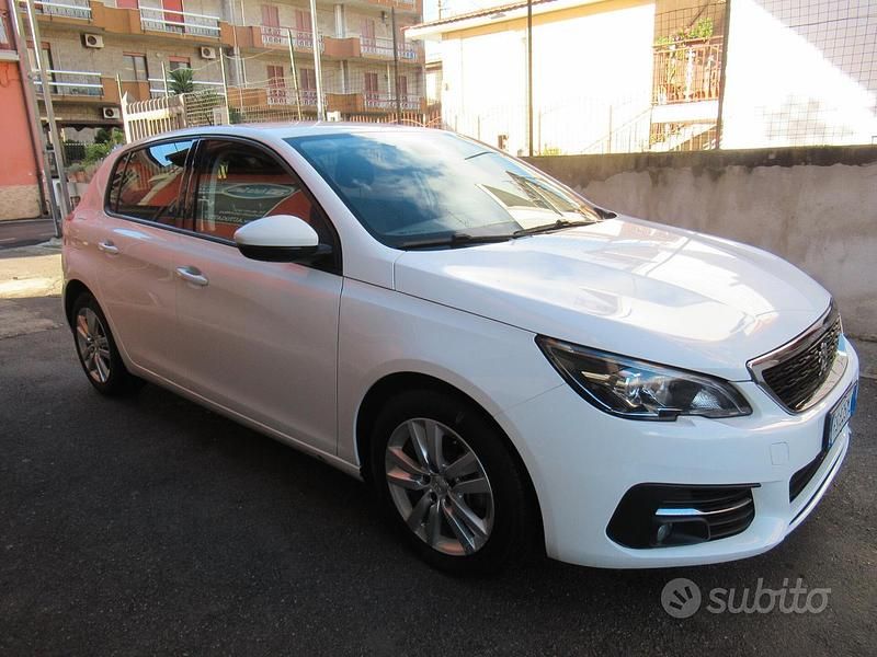 Usata Peugeot 308 Business-Line 131 CV (96 kW) 2018 Bianco Berlina