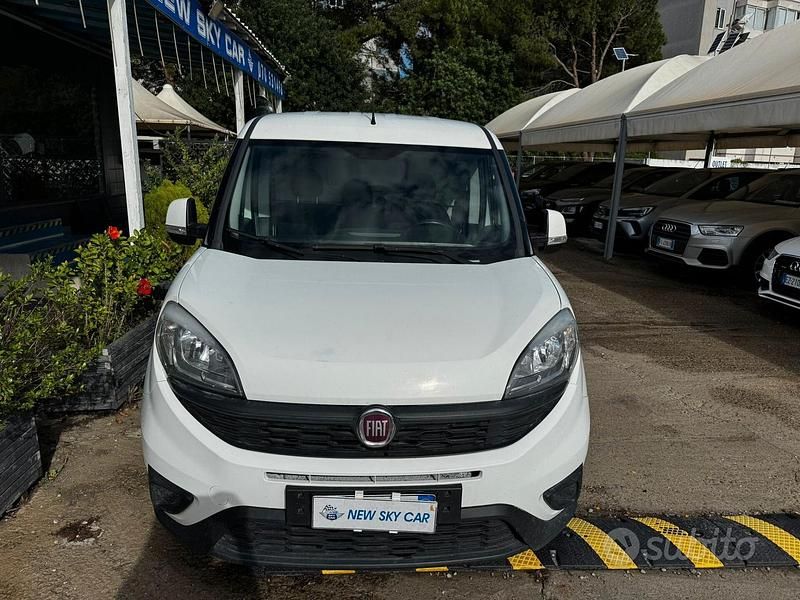 Usata Fiat Doblò 95 CV (69 kW) 2018 Bianco Monovolume