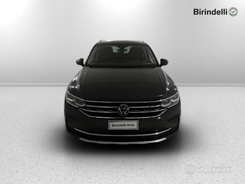 Gebraucht VW Tiguan Elegance 150 PS (110 kW) 2023 Grau SUV