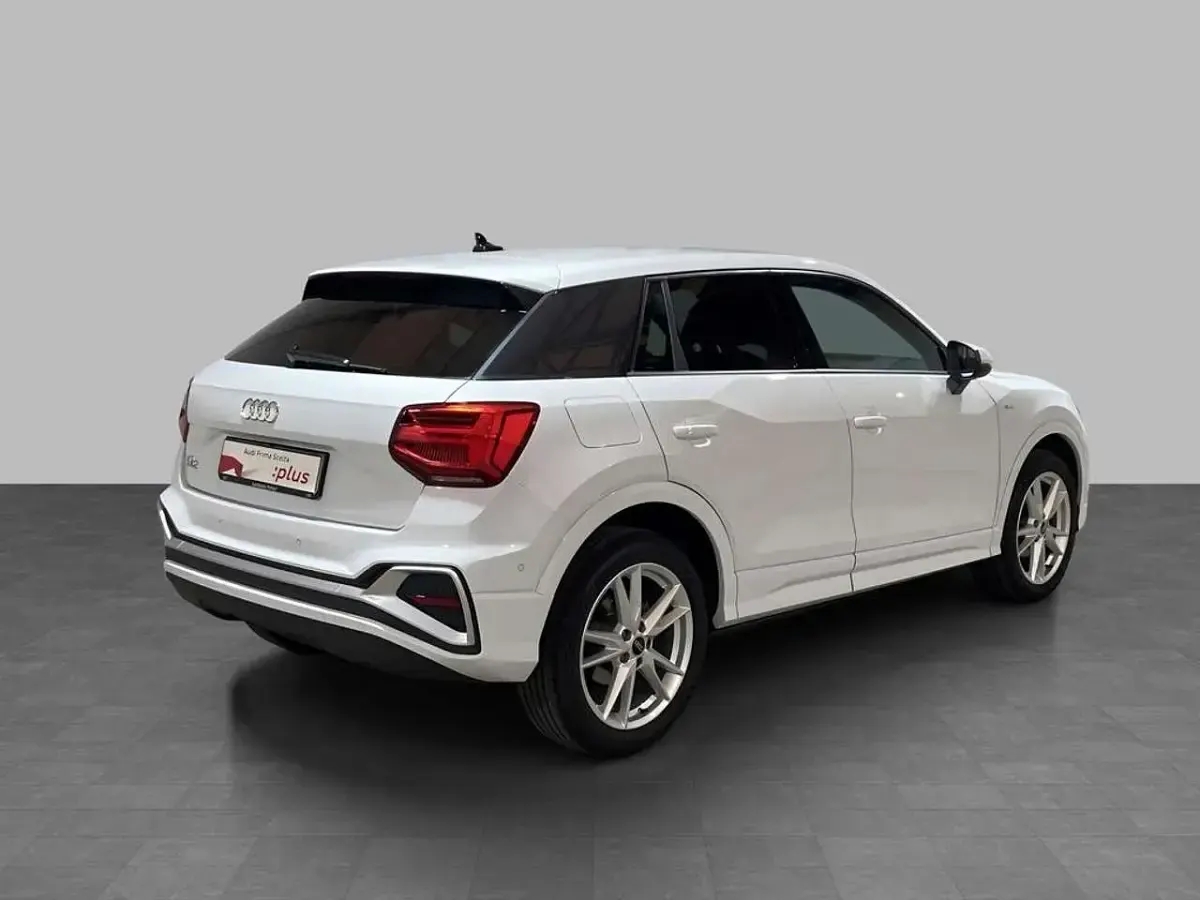Usata Audi Q2 S-Line 150 CV (110 kW) 2025 Bianco ghiacciaio metallizzato SUV
