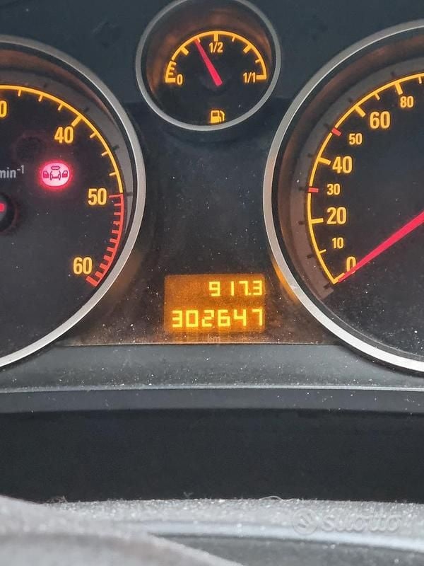 Usata Opel Zafira Enjoy 120 CV (88 kW) 2008 Nero Monovolume