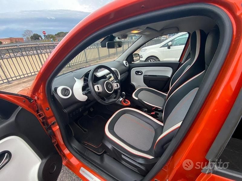 Usata Renault Twingo 30 kW (42 CV) 2020 Utilitaria