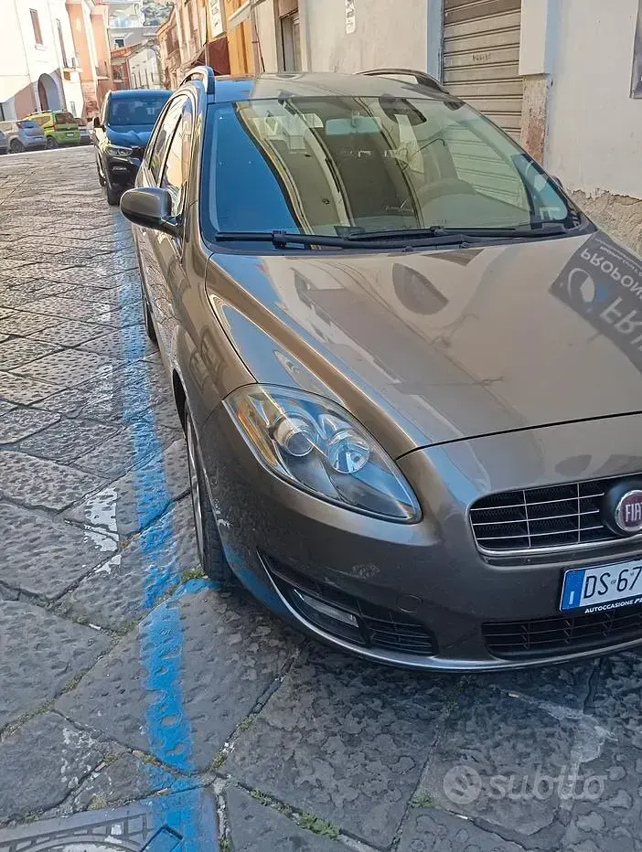 Usata Fiat Croma 120 CV (88 kW) 2008 Marrone Station wagon