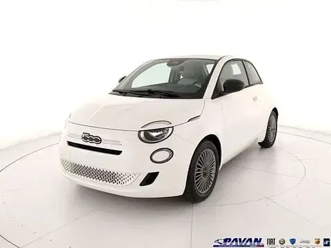 Nuova Fiat 500 Icon 65 CV (47 kW) 2026 Bianco Utilitaria
