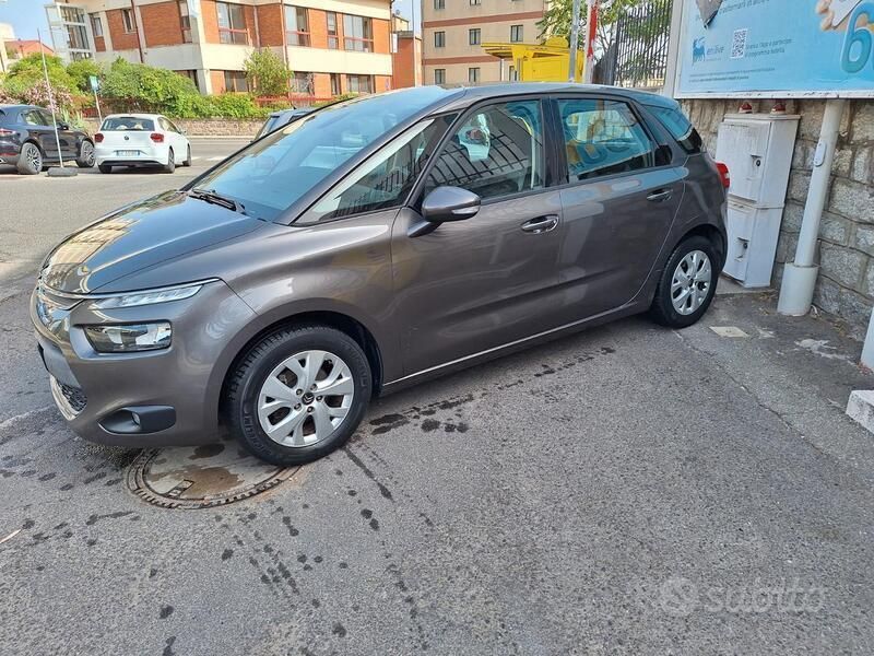 Usata 2016 Citroën C4 Picasso Monovolume | 11.000 € (Buon prezzo) - Immagine 1/4
