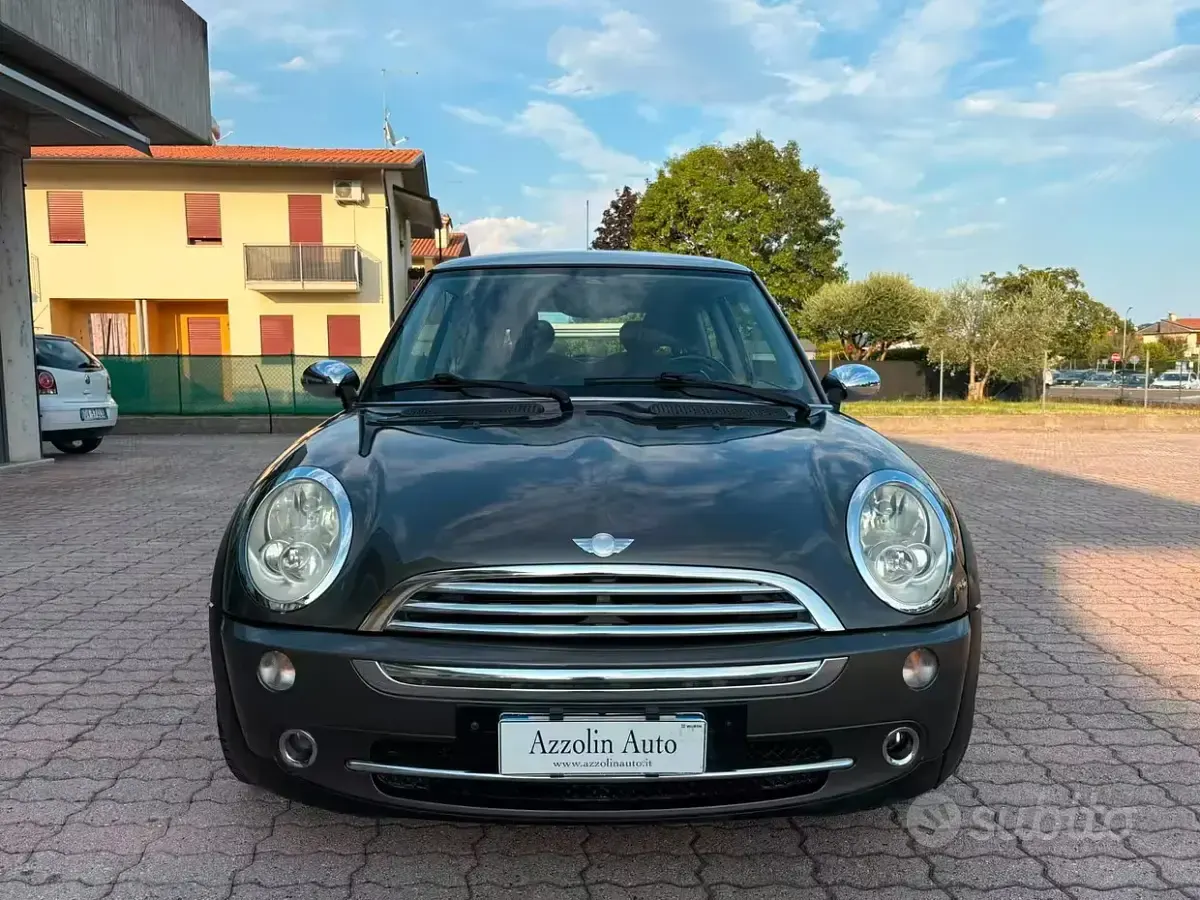 Usata Mini Cooper 116 CV (85 kW) 2006 Grigio Utilitaria