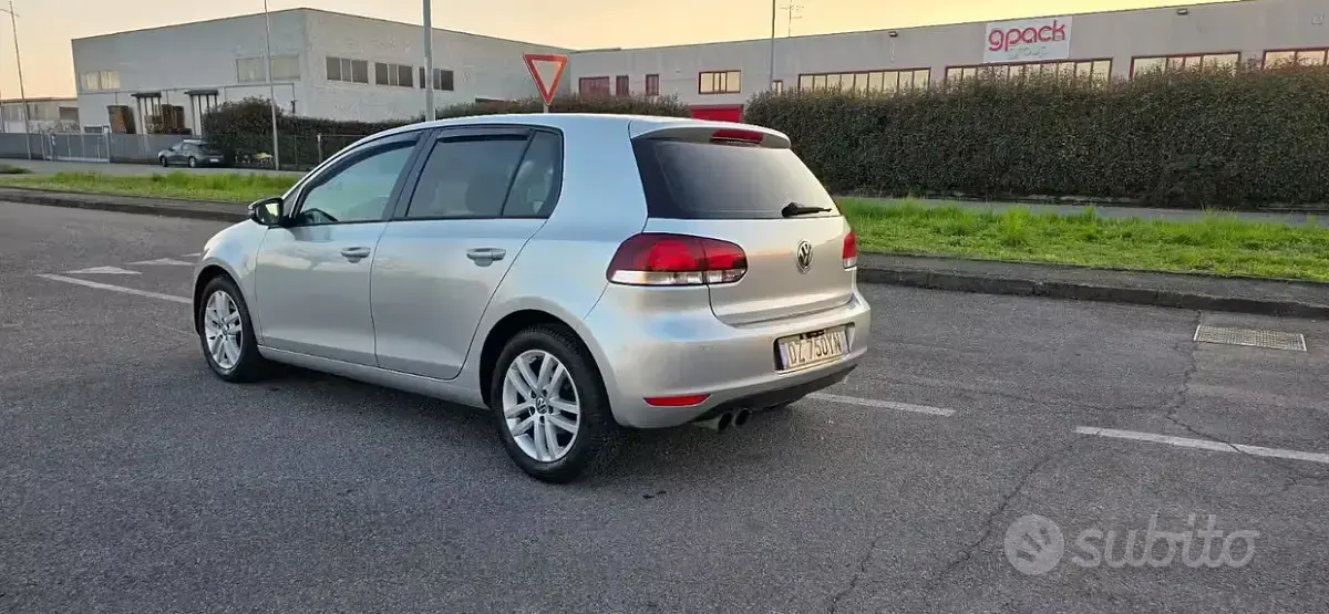 Usata VW Golf VI 160 CV (117 kW) 2009 Grigio Utilitaria