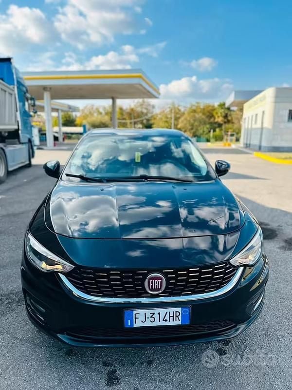Usata Fiat Tipo 2017 Nero Berlina